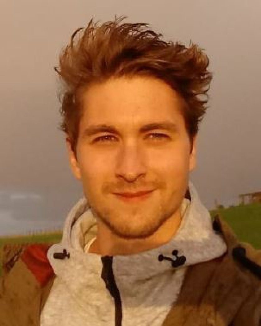 Jirka Manuel Petersen Jirka Manuel Petersen